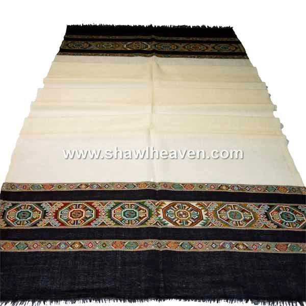 Beige kullu valley/aztec kani wool shawl with black border 